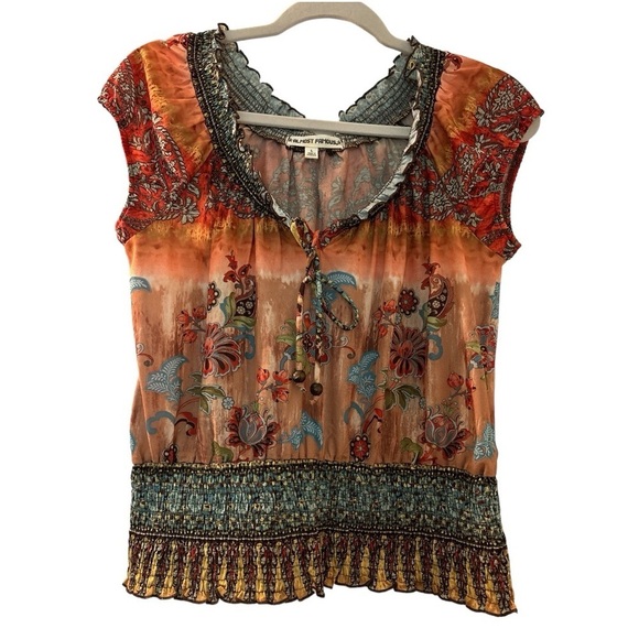 ALMOST FAMOUS boho top, size Large, blouson style. Rouched neckline and bottom. - Picture 1 of 6